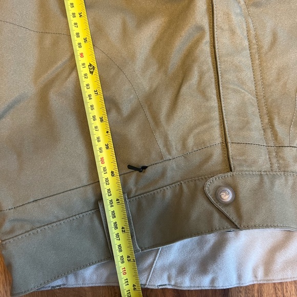 Rossignol ski or snowboarding pants size L in like new condition - Picture 10 of 12